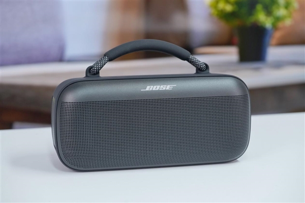 一次充電暢聽20小時(shí)！Bose SoundLink Max手提音箱圖賞