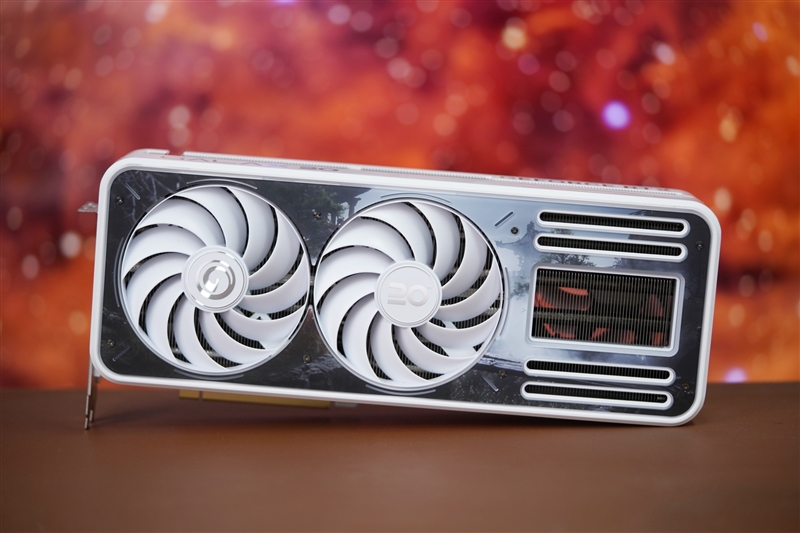 影馳RTX 4070 Ti SUPER特別紀(jì)念版評(píng)測(cè)：4K可暢玩《黑神話：悟空》 幀生成提升57%